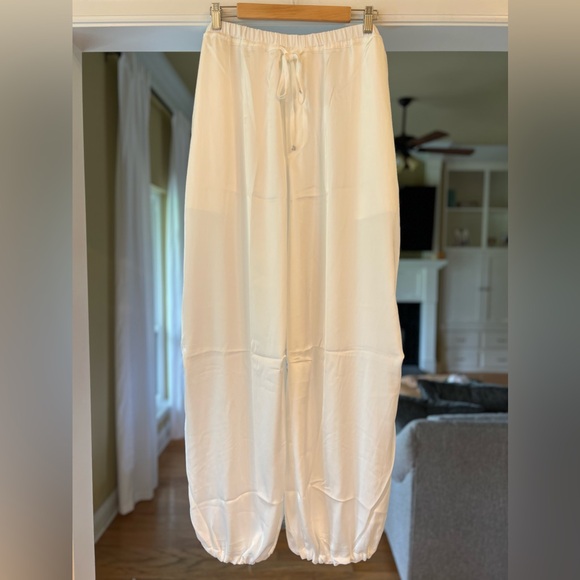 Maeve Anthropologie Silky Parachute Pants - Picture 2 of 7